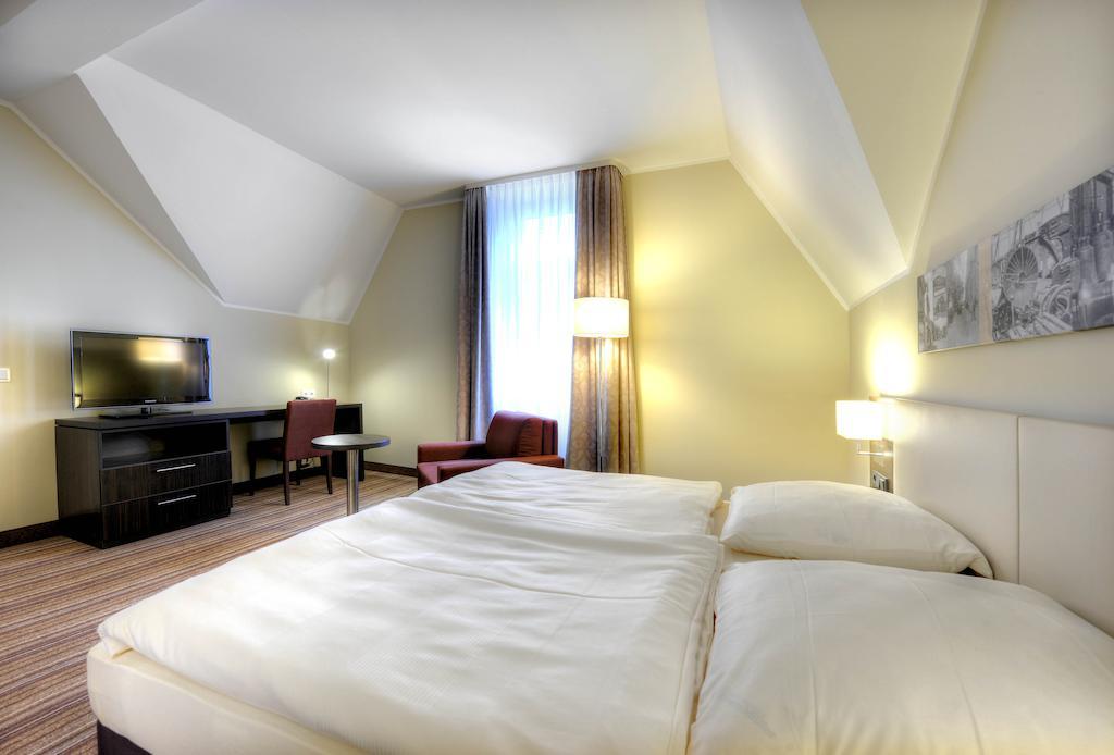 Hotel Tenbrock - Restaurant 1905 Гешер Номер фото